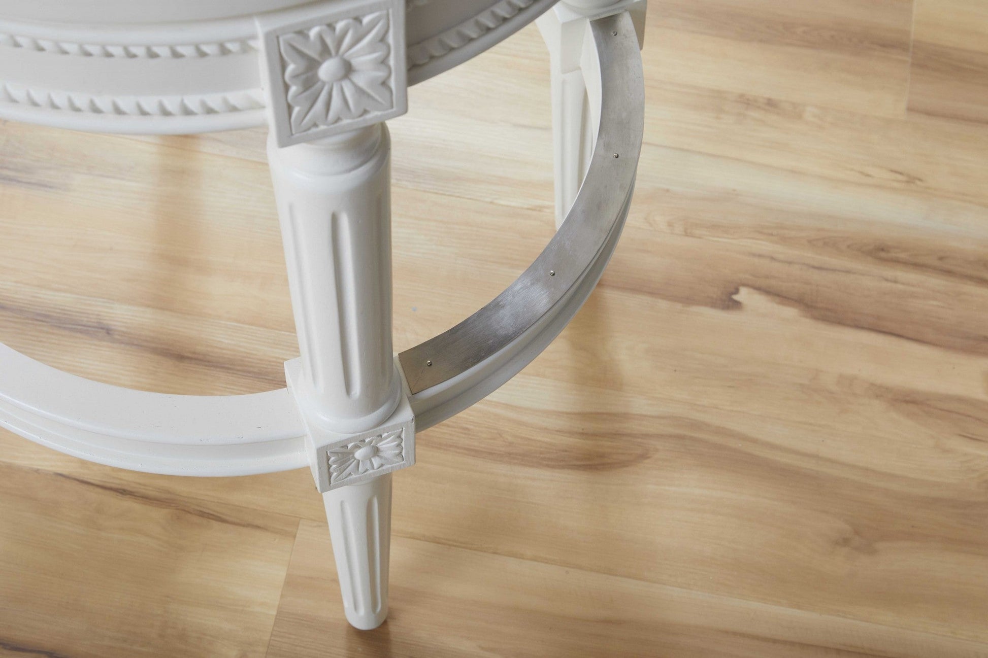HomeRoots Modern Farmhouse White Swivel Bar Stool
