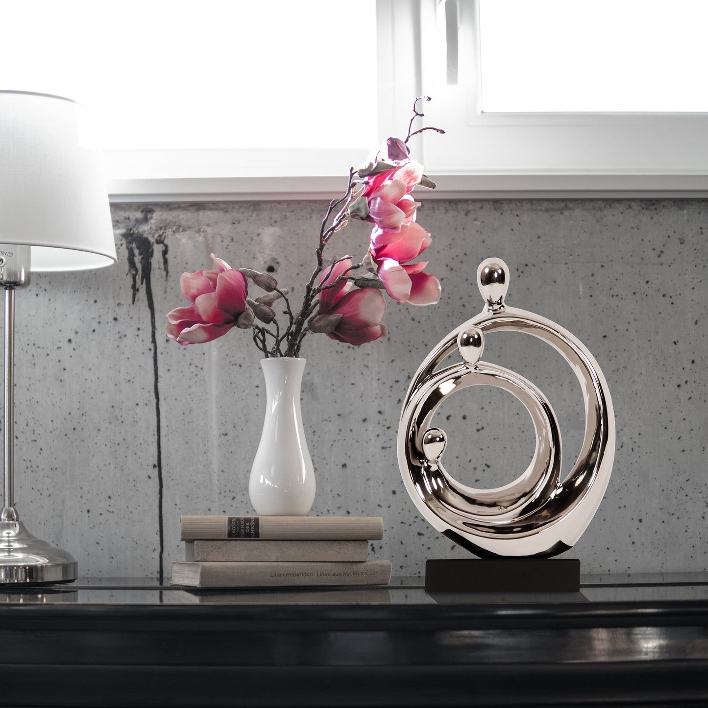 HomeRoots Modern Silver and Black Family Trio Sculpture