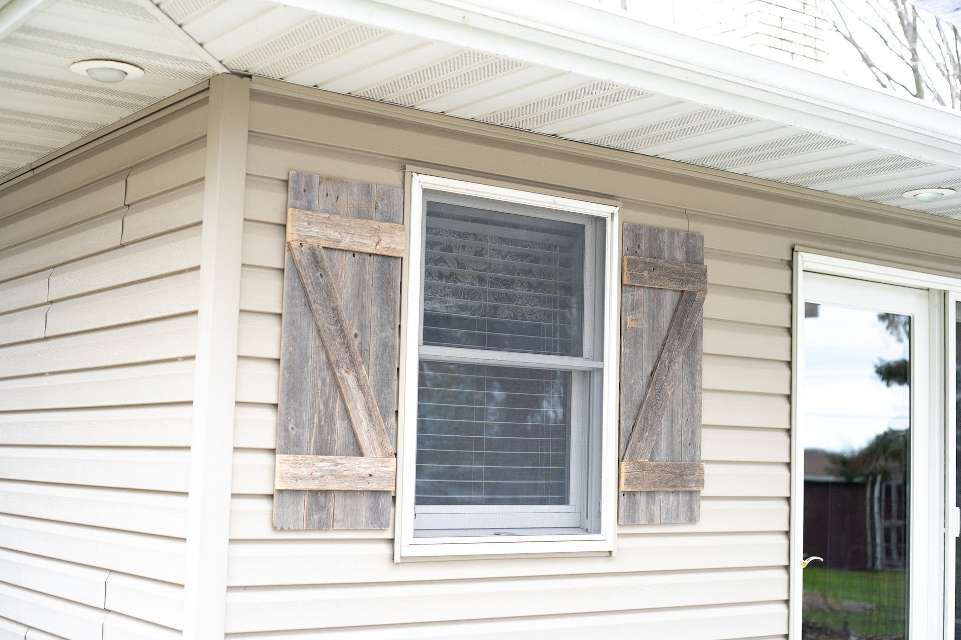 HomeRoots Set of 2 Rustic Natural Weathered Grey Wood Window Shutters with Hanger