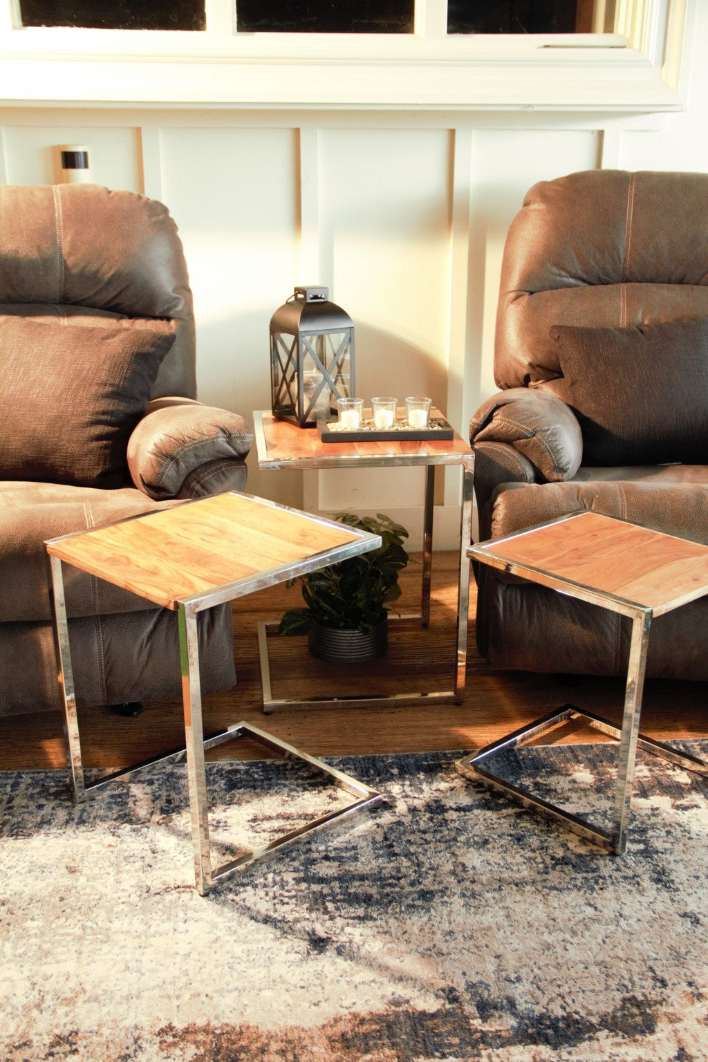 HomeRoots Stylish Wood and Metal C Shaped Nesting End Tables in Set of 3