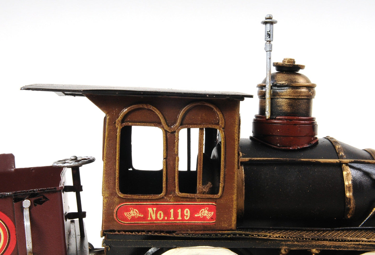 HomeRoots Union Pacific Locomotive Sculpture