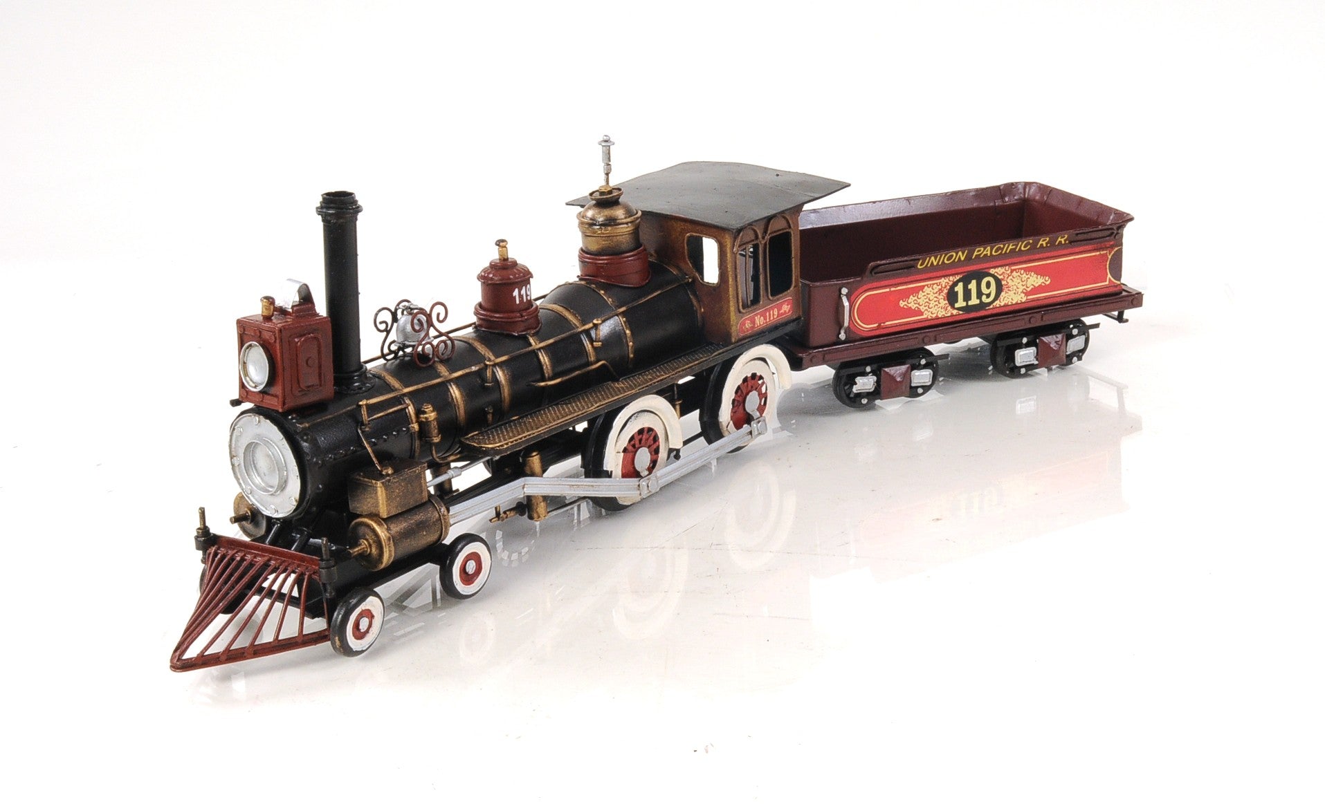 HomeRoots Union Pacific Locomotive Sculpture