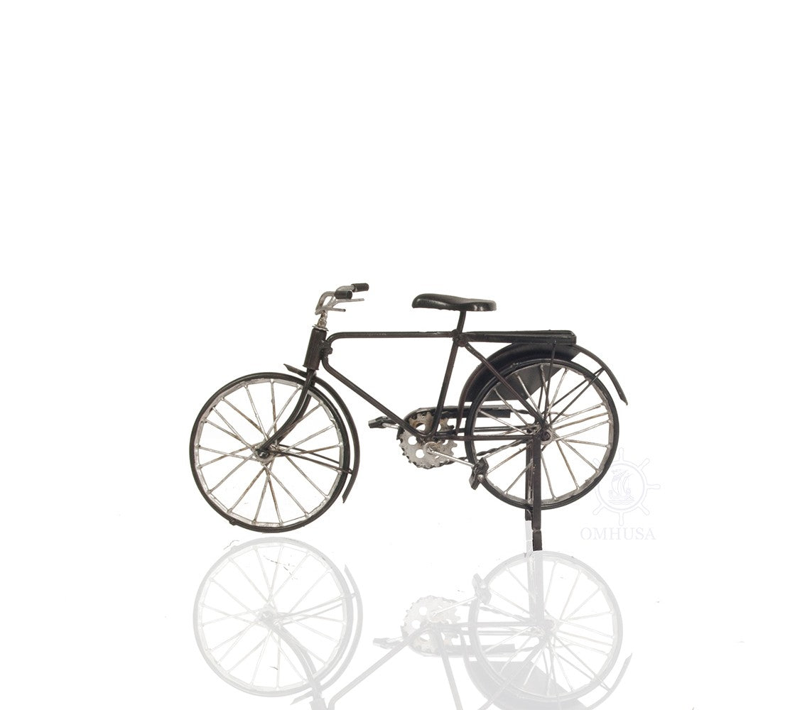 HomeRoots Vintage Bicycle Sculpture