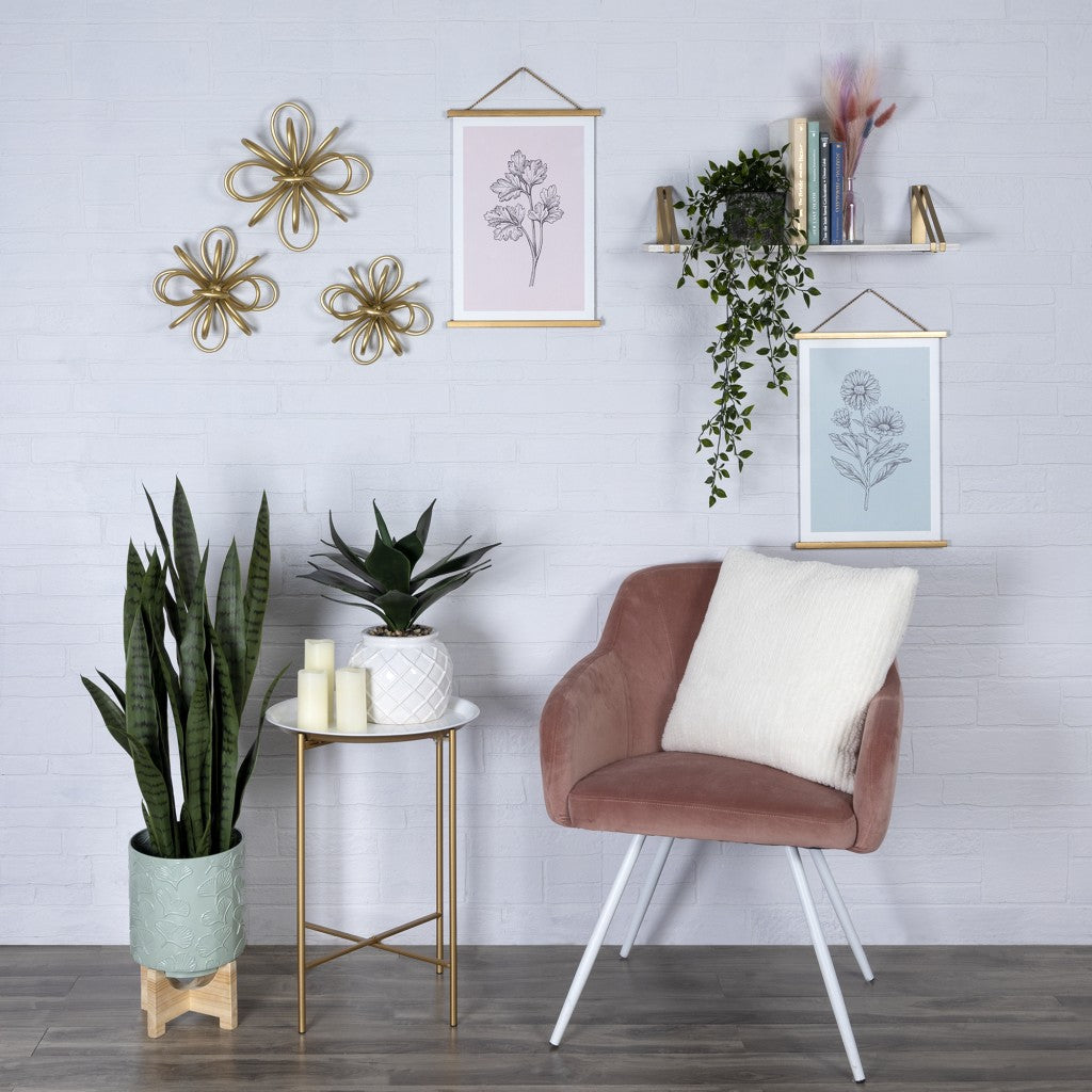 HomeRoots White and Gold Metal Wall Shelf
