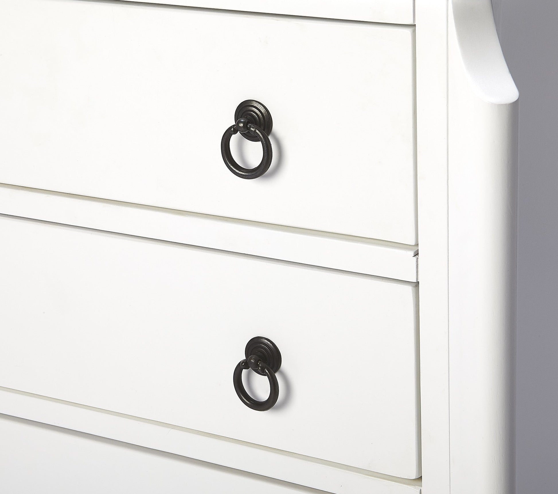 HomeRoots Wilshire Accent Chest in Glossy White Finish