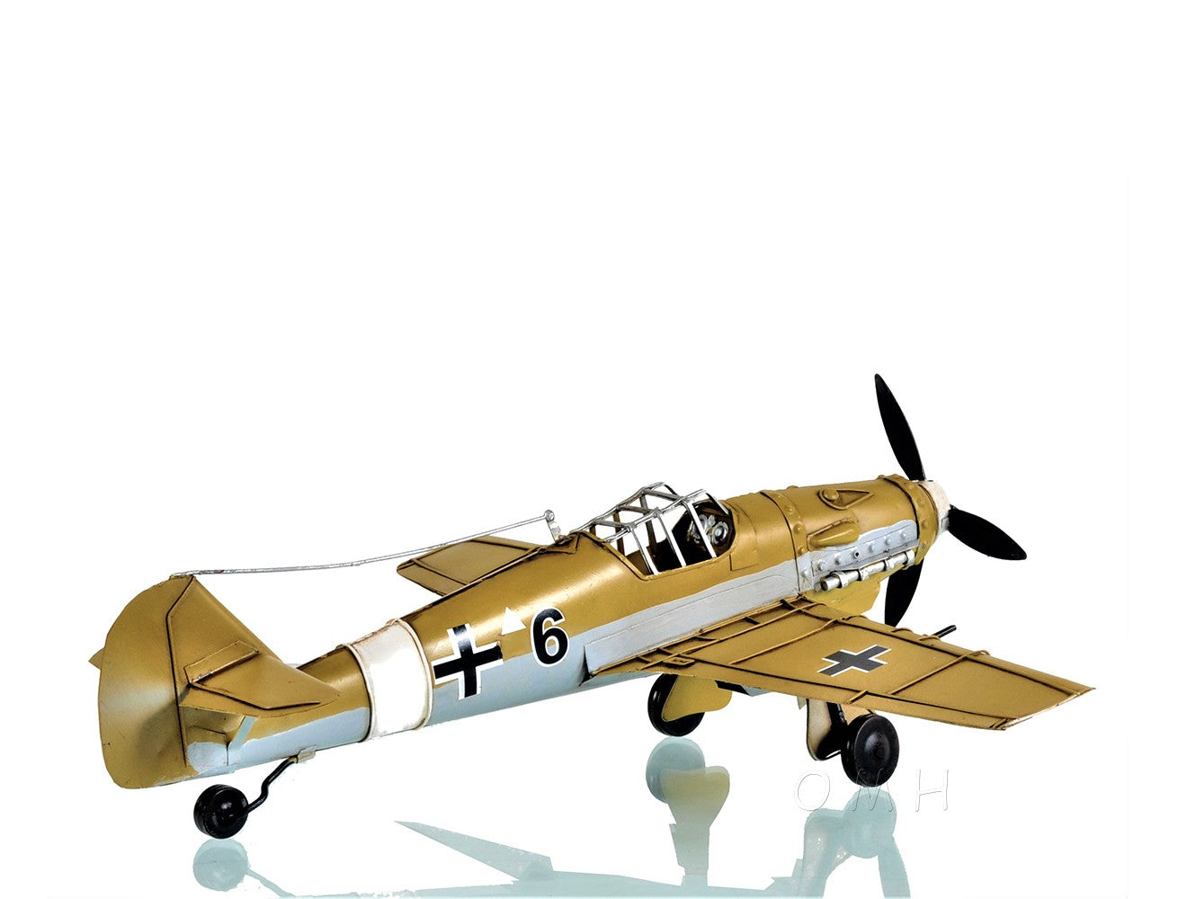 HomeRoots c1935 Messerschmitt BF 109 Fighter Sculpture – Kitchen Oasis