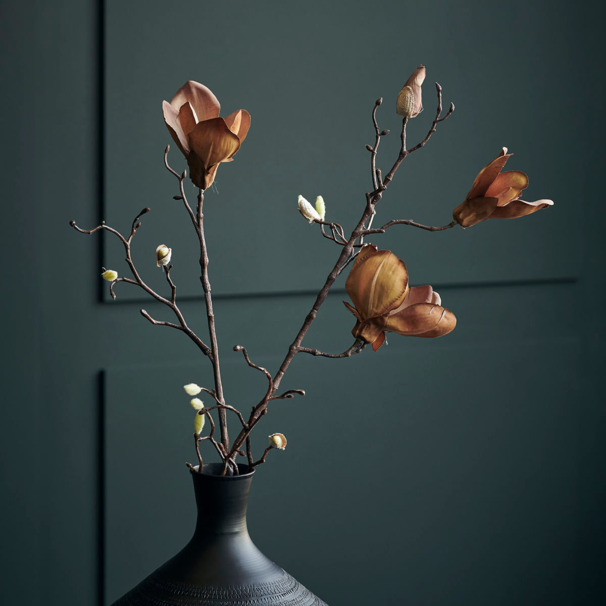 House Doctor Mangnolia Flower in Brown Finish