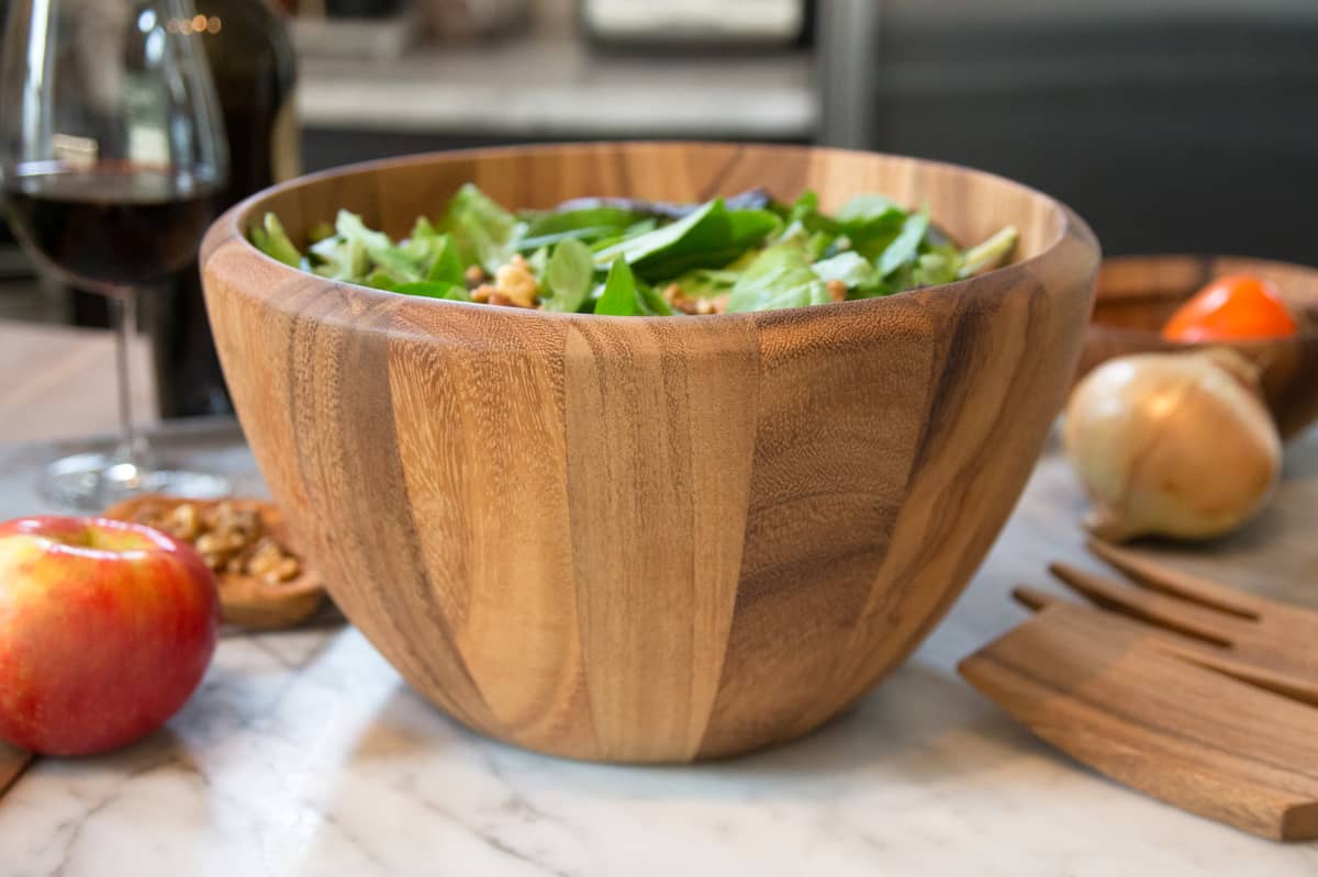 https://kitchenoasis.com/cdn/shop/files/Ironwood-Gourmet-Acacia-Wood-Extra-Large-Bowl-2.jpg?v=1699239791&width=1445