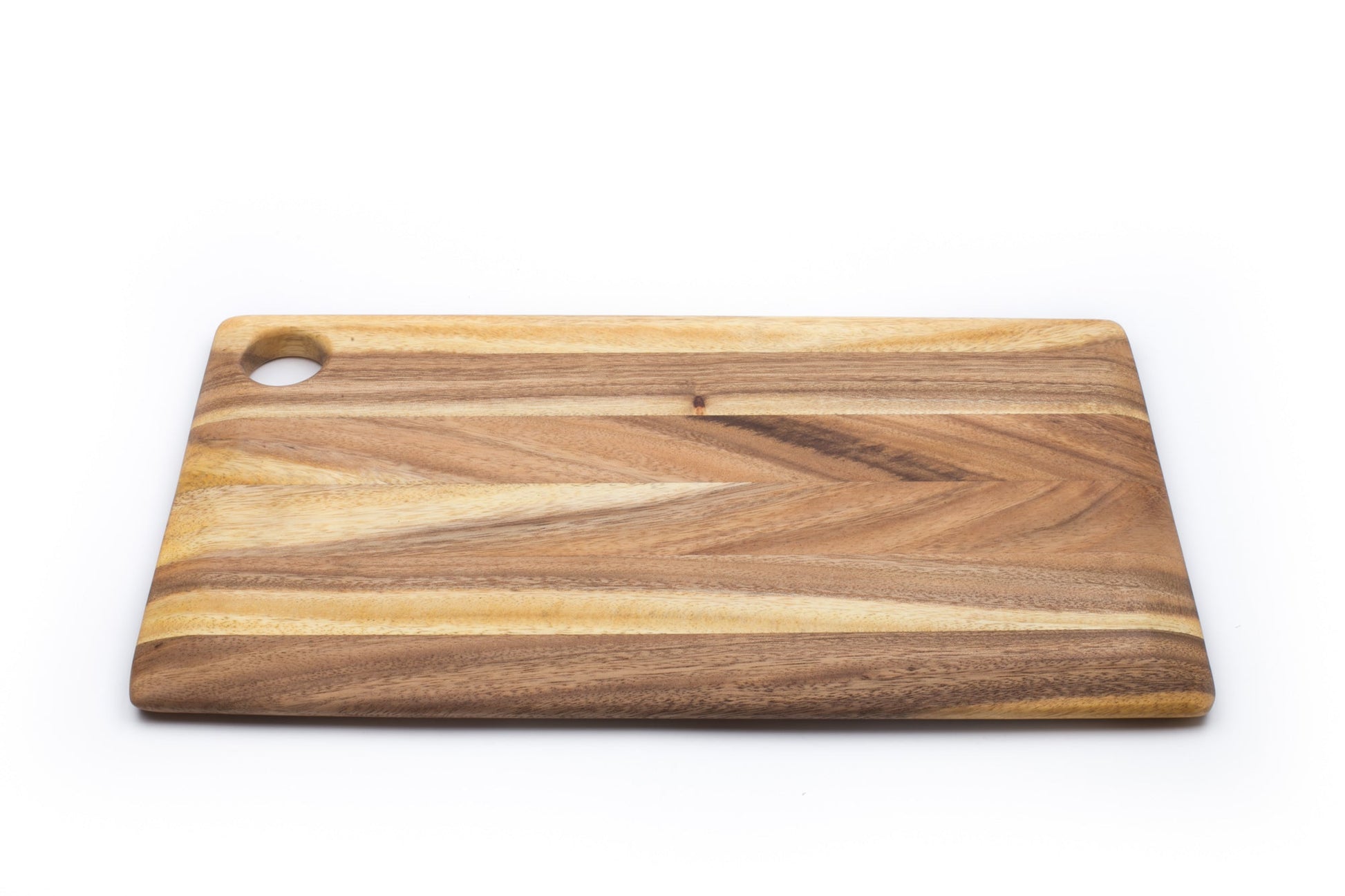 https://kitchenoasis.com/cdn/shop/files/Ironwood-Gourmet-Sapwood-Everyday-Cutting-Board.jpg?v=1699150236&width=1946