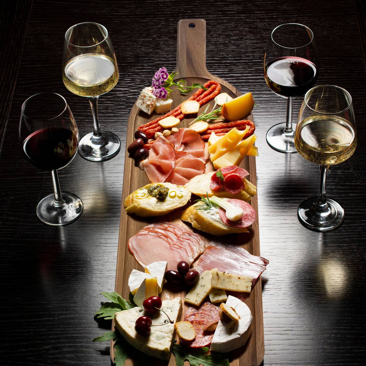 Ironwood Gourmet Shovel Charcuterie Paddle Large