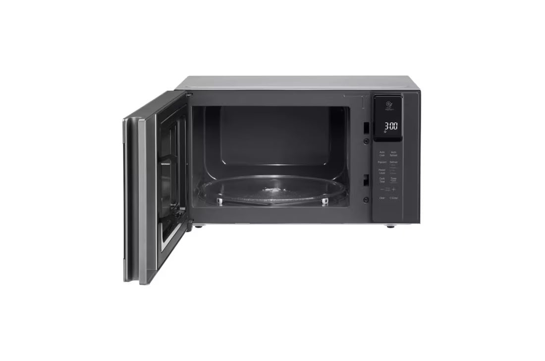 LG LMC0975ST 0.9 cu. ft. Countertop Microwave With Smart Inverter And Easyclean®