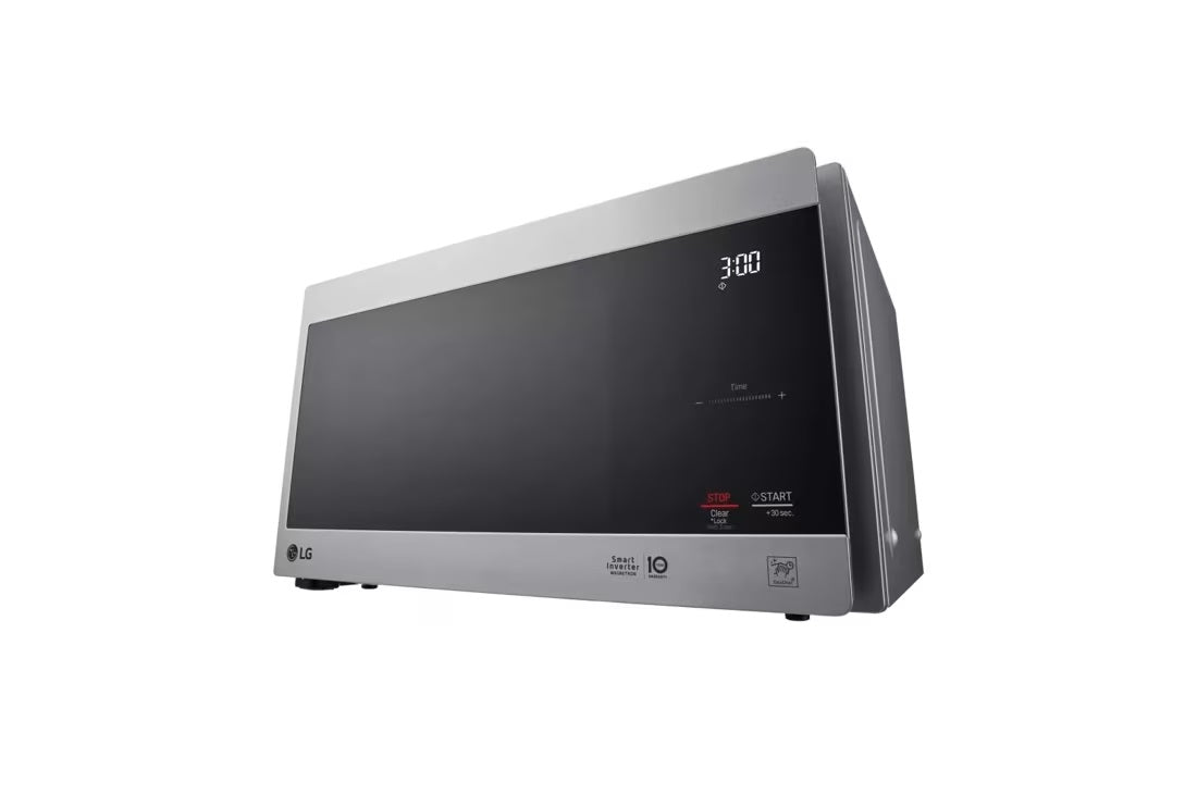 LG LMC0975ST 0.9 cu. ft. Countertop Microwave With Smart Inverter And Easyclean®