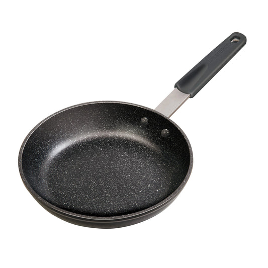 MASTERPAN Chef's Series 10" 4-Layer Ceramic Re-Enforced Non-Stick Cast Aluminum Frying Pan and Skillet With Riveted Stainless Steel Handle and Removable Silicone Handle Cover