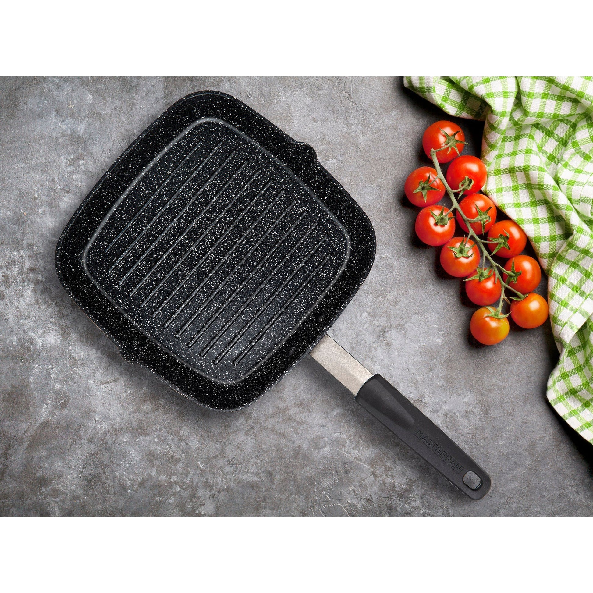 https://kitchenoasis.com/cdn/shop/files/MASTERPAN-Chefs-Series-10-Grill-Pan-With-Non-stick-Aluminum-Cookware-and-Stainless-Steel-Chefs-Handle-6.jpg?v=1701400472&width=1946