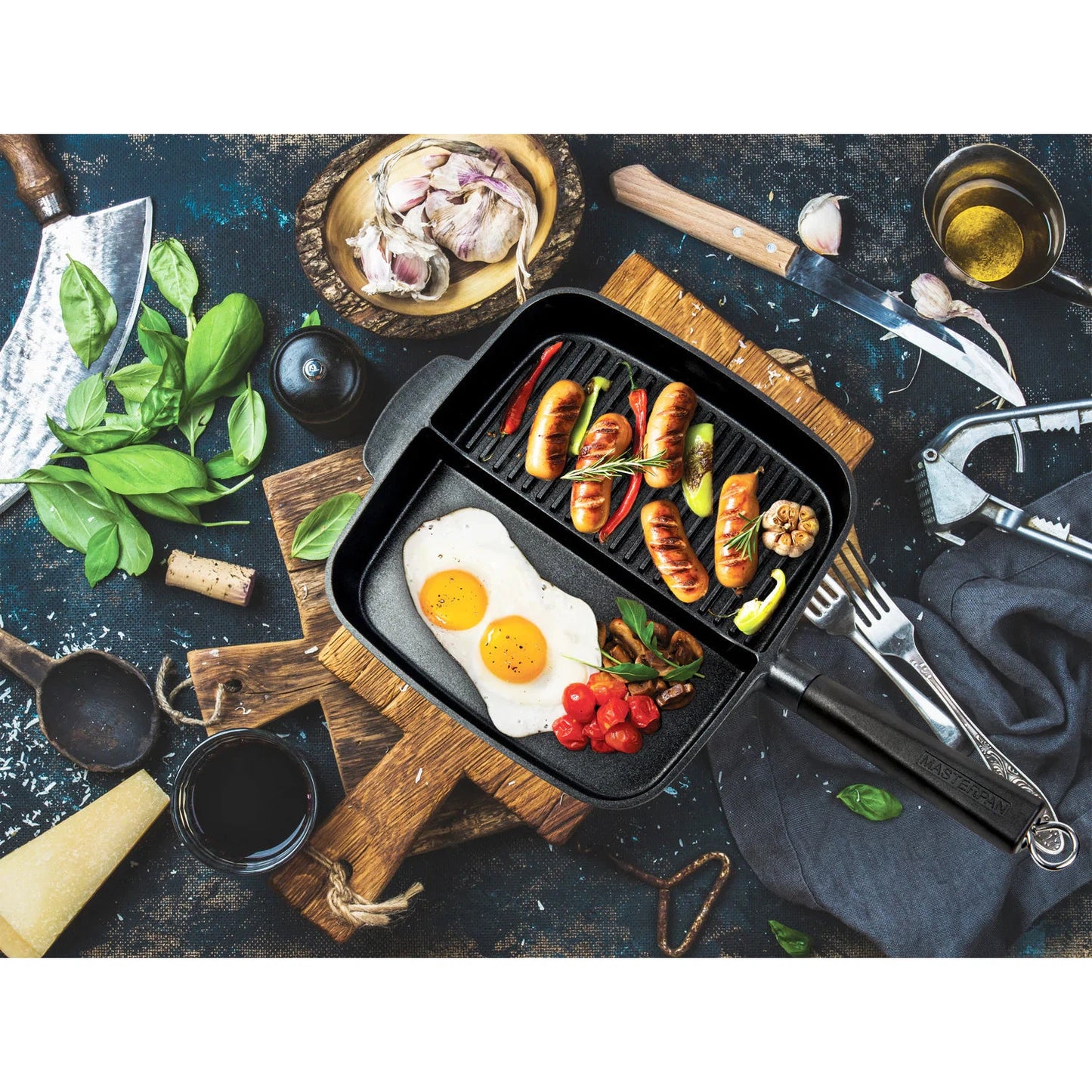 MASTERPAN Innovative Series 11” 2-Section Non-stick Cast Aluminum Grill & Griddle Skillet