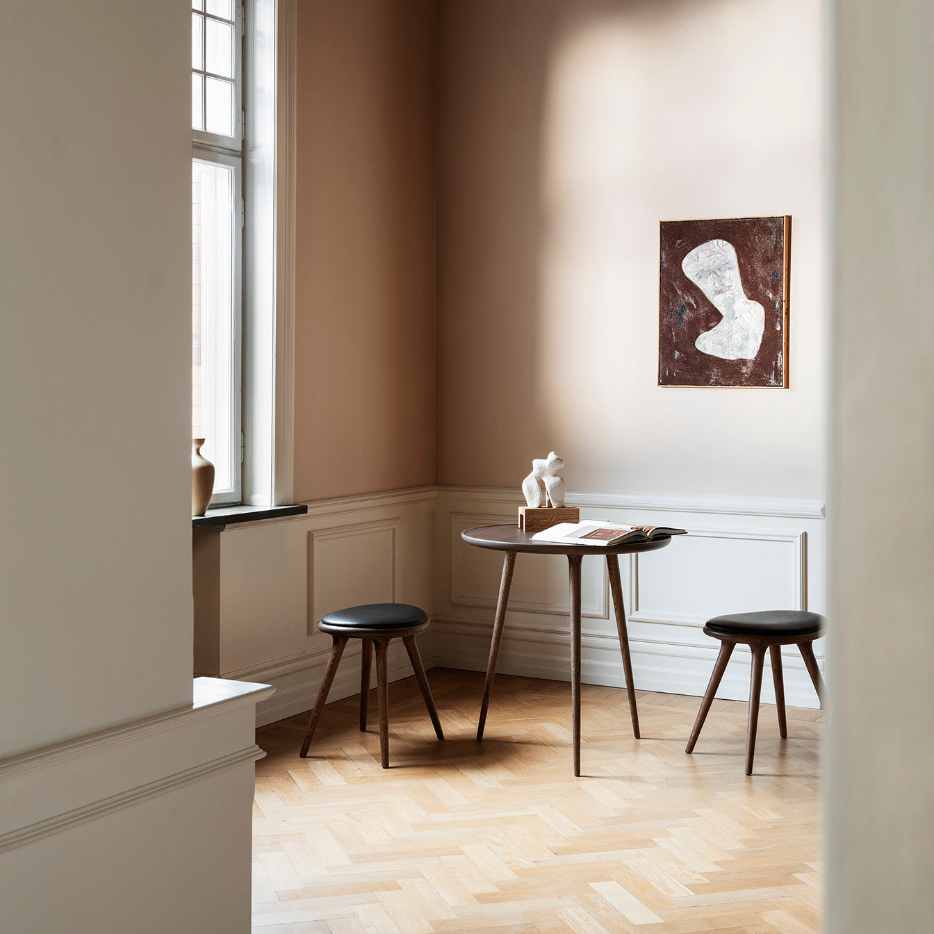 Mater 28" Diameter Sirka Gray Stained Solid FSC Certified Oak Accent Café Table