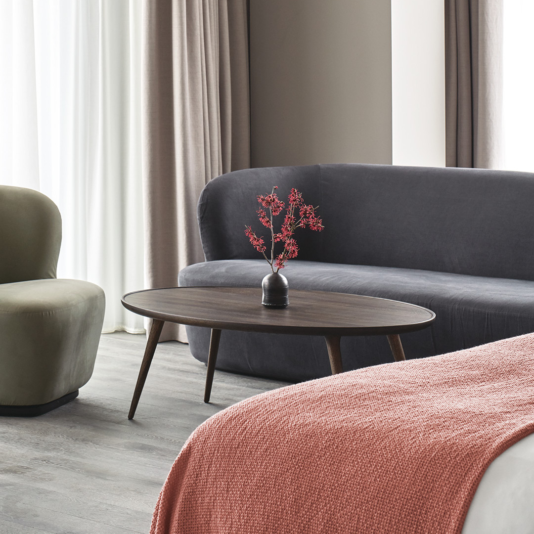 Mater Sirka Gray Stained Solid FSC Certified Oak Accent Oval Lounge Table