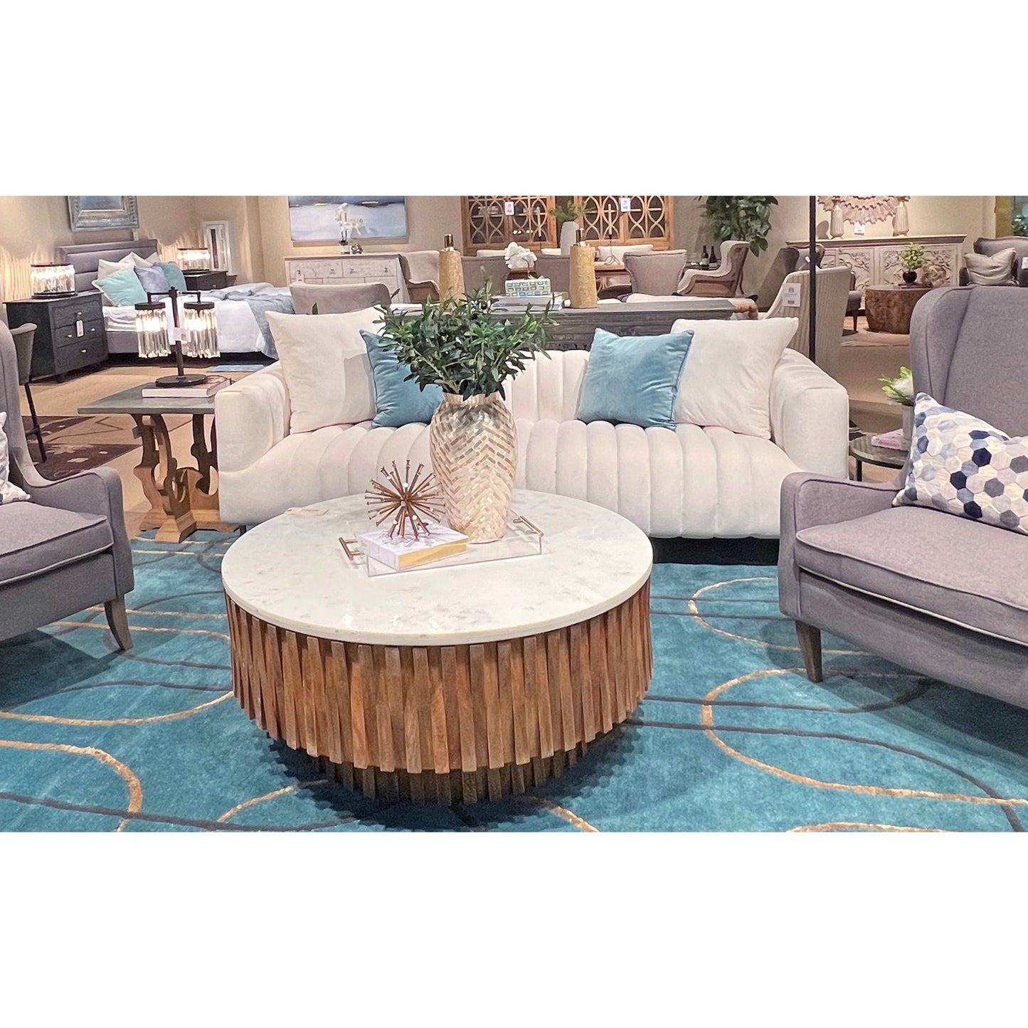 Meva Rutland 90" Ivory Sofa With 2 Toss Pillows