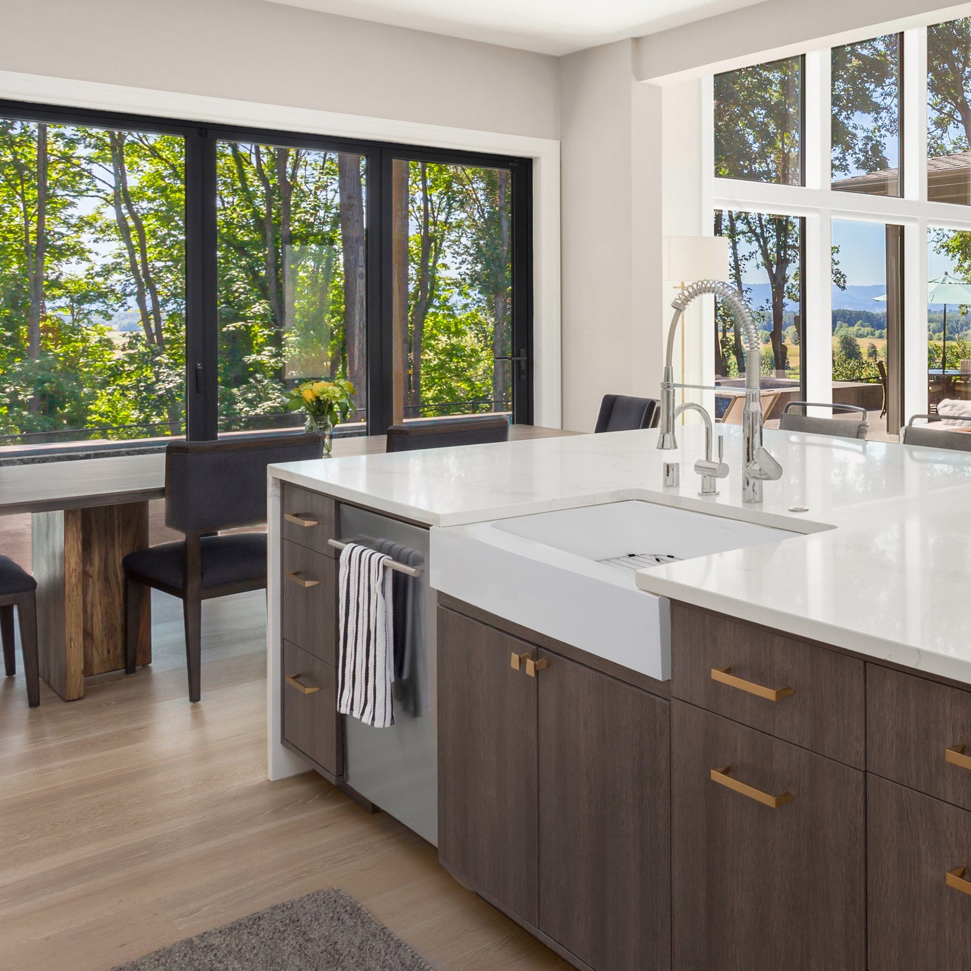 Nantucket Sinks Glacierstone 31" Rectangle Apron Matte Inside and Glossy Apron White Retrofit Glacierstone Single Bowl Kitchen Sink