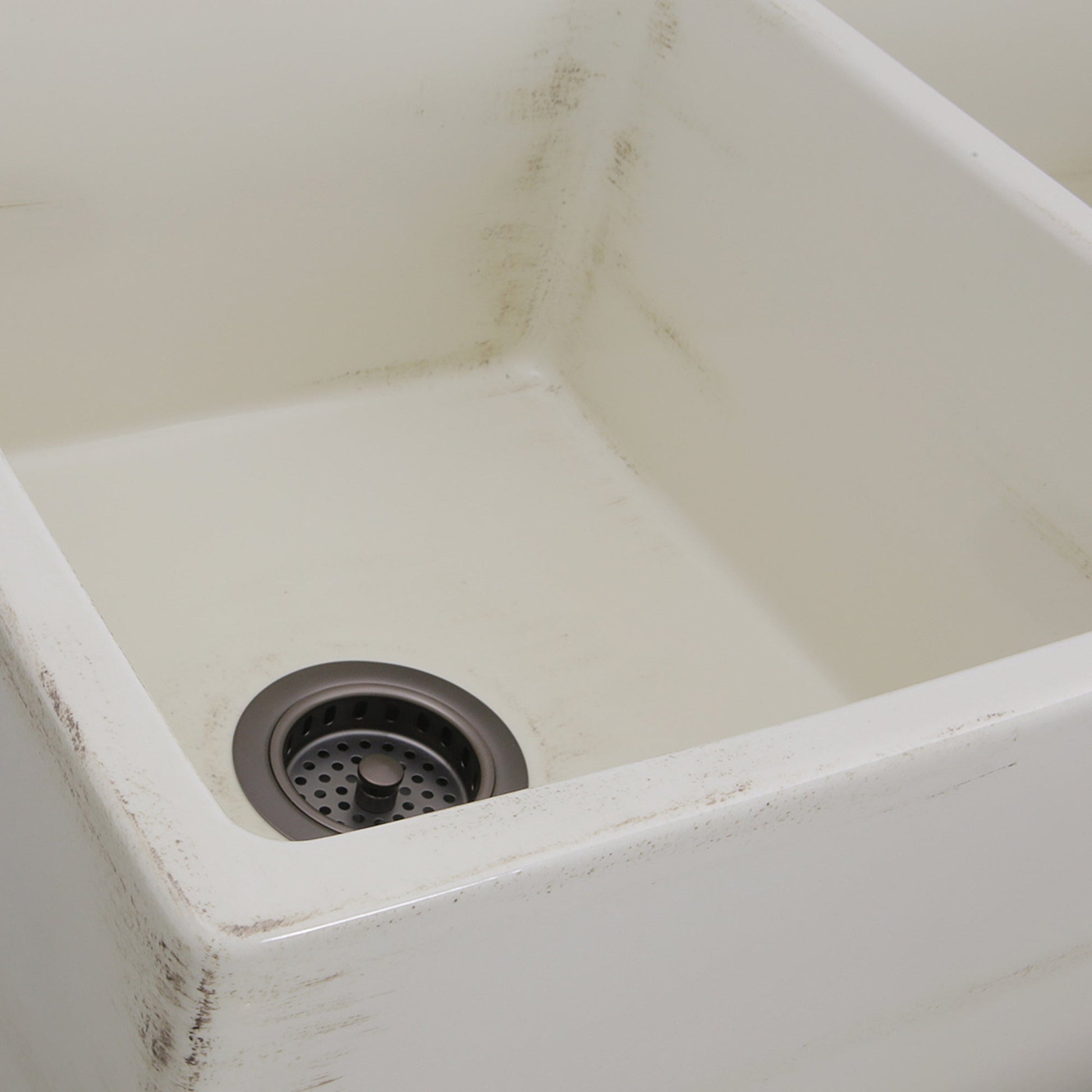 Nantucket Sinks Vineyard Collection 33" Rectangle Undermount Porcelain Enamel Glaze Pale Yellow Fireclay Double Bowl Farmhouse Apron Kitchen Sink With Shabby Straw Finish