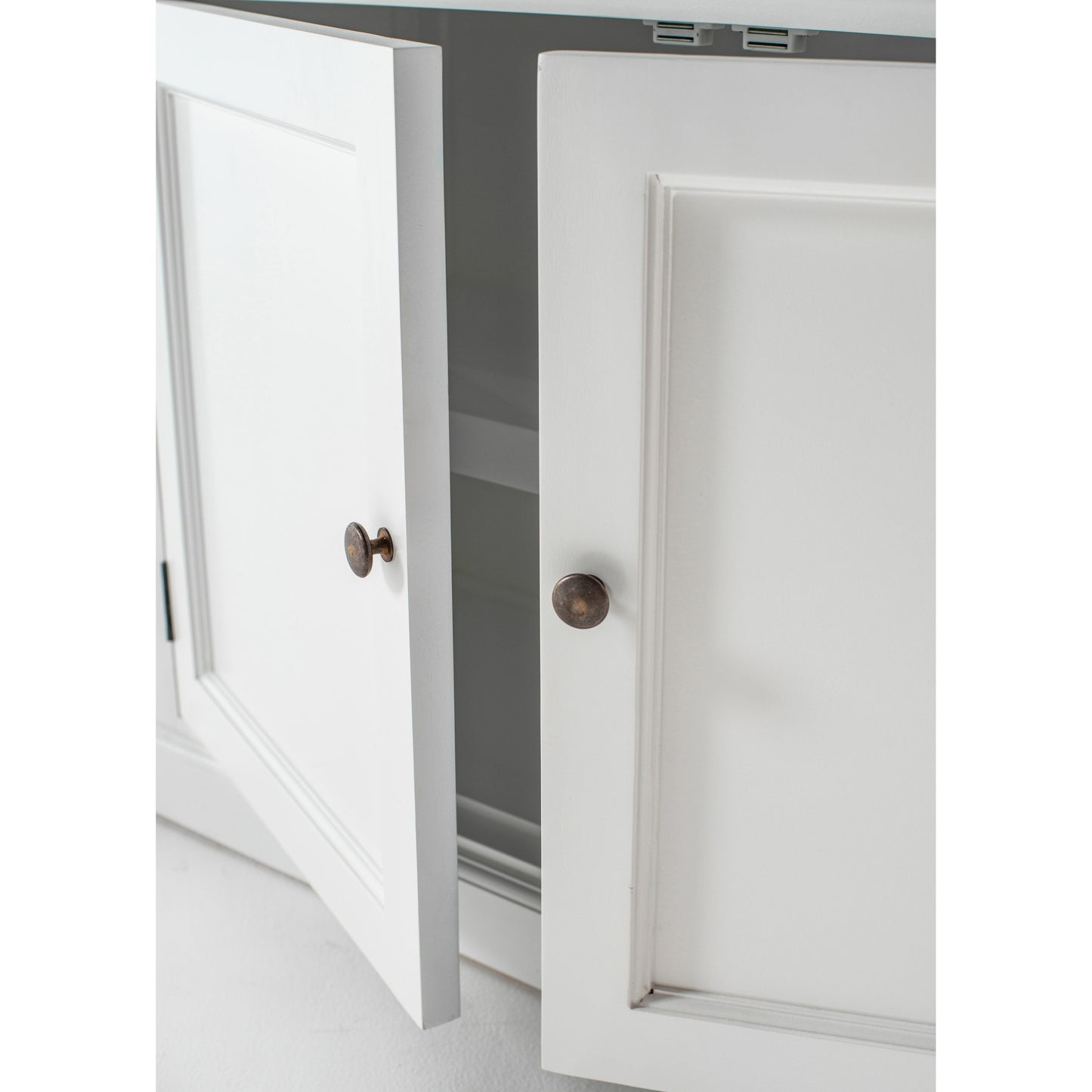 NovaSolo Halifax 54" Classic White Mahogany Hutch Cabinet With 2 Doors