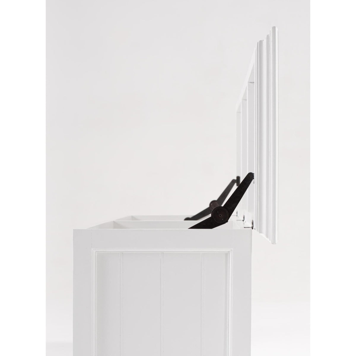 NovaSolo Halifax 55" Classic White Mahogany Storage Chest