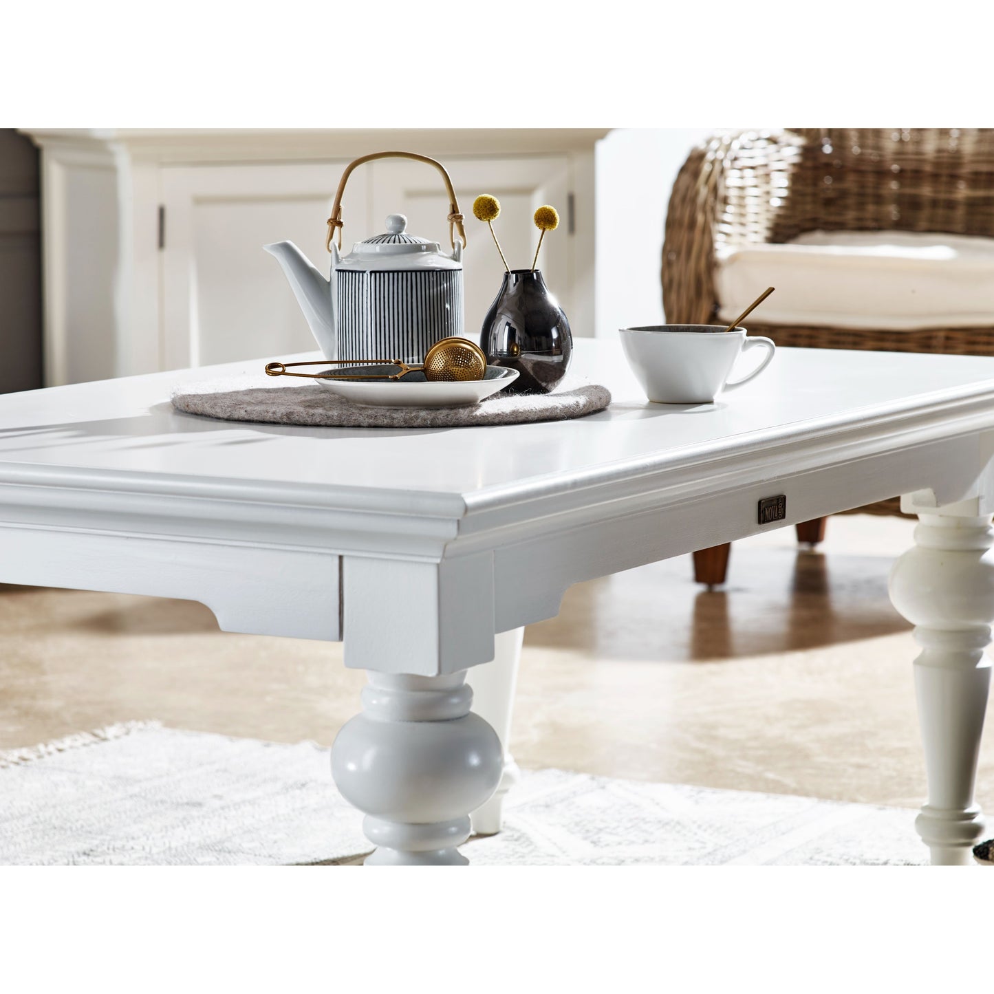 NovaSolo Provence 47" Classic White Rectangular Mahogany Coffee Table