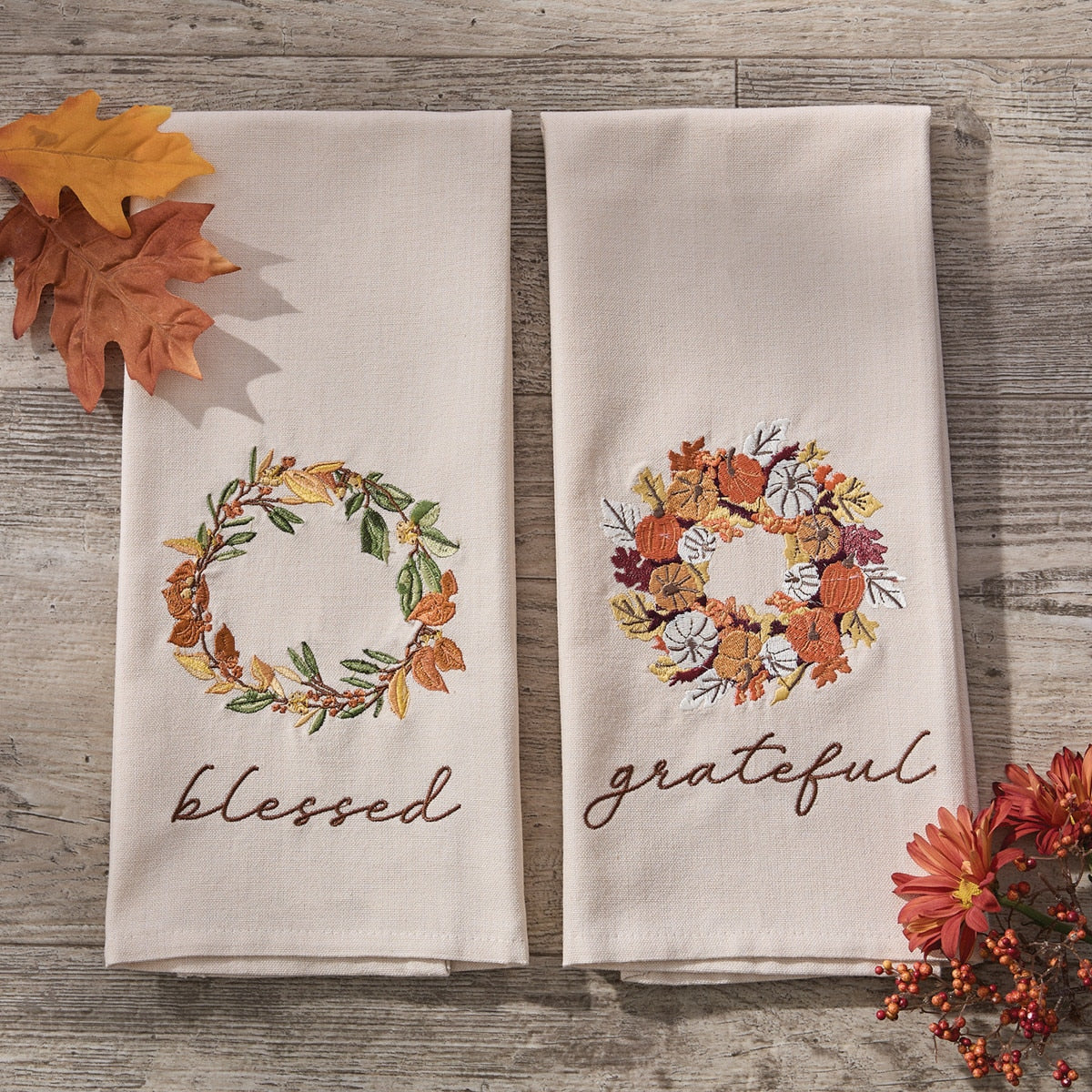 Park Designs Elderberry Wreath Embroidered Dishtowel - Set of 6