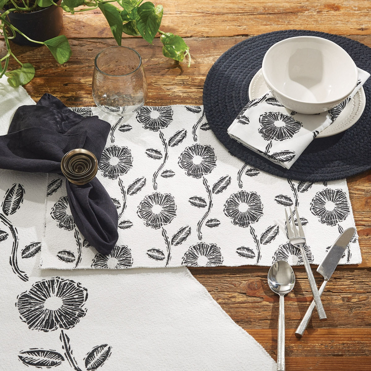 Park Designs Urban Flower Napkin - Set of 12