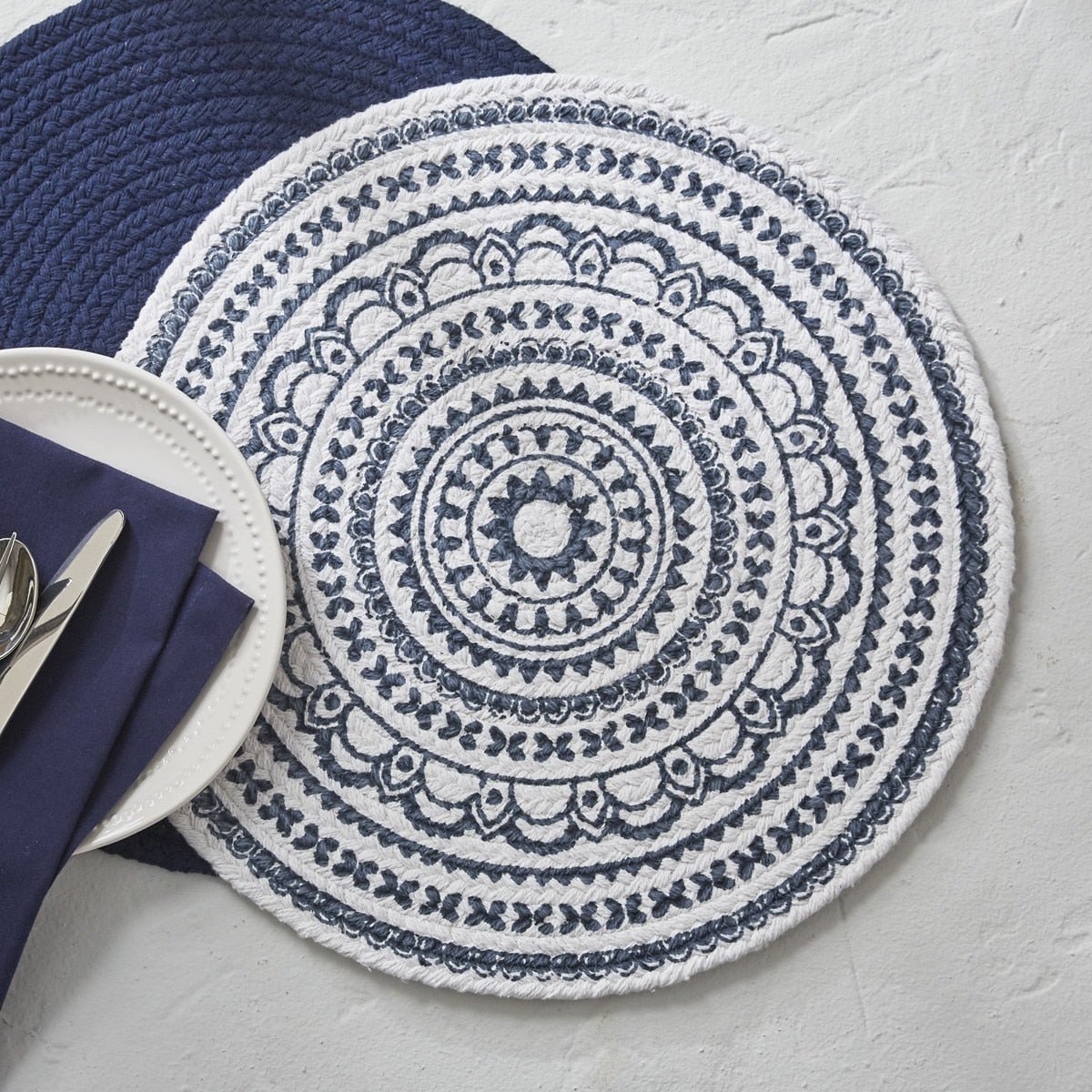 Park Designs Zuri Medallion Printed Round Placemat Navy - Set of 4