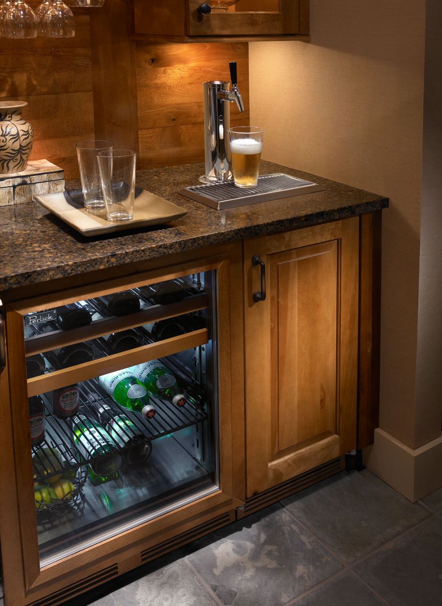 Perlick Signature Series 15" Indoor Keg Dispenser with Fully Integrated Panel-Ready Solid Door Hinge Left with Lock
