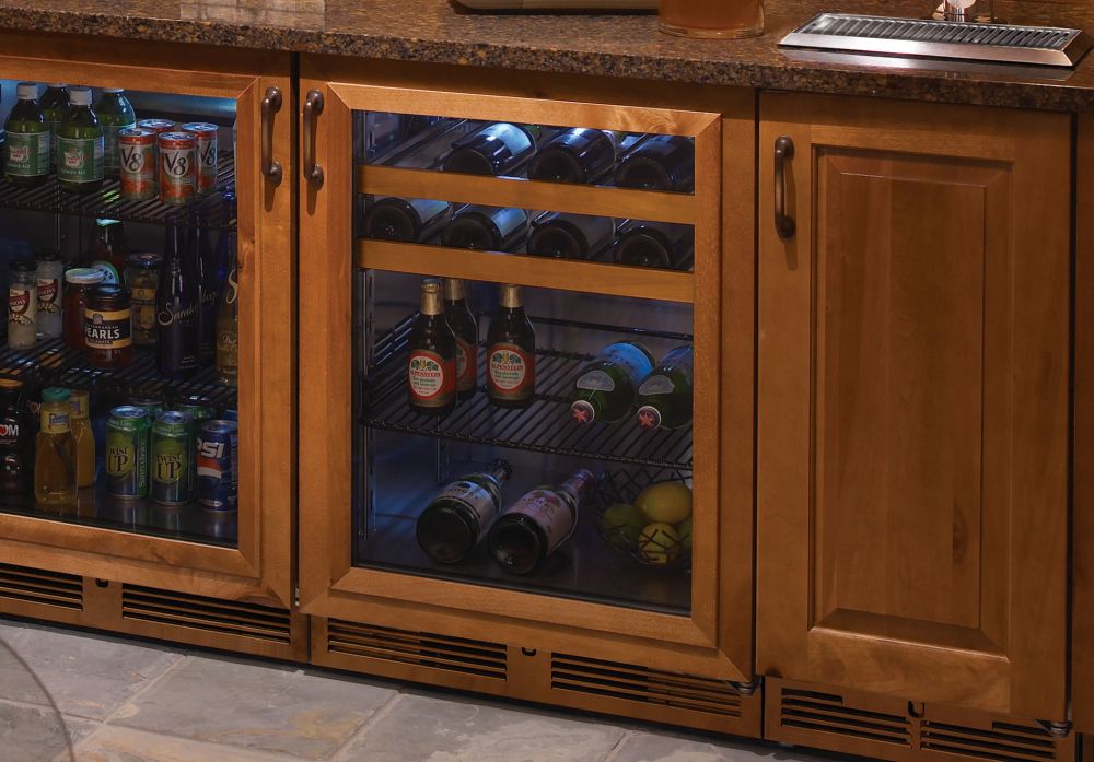 Perlick Signature Series 24" Indoor Beverage Center with Stainless Steel Glass Door Hinge Left