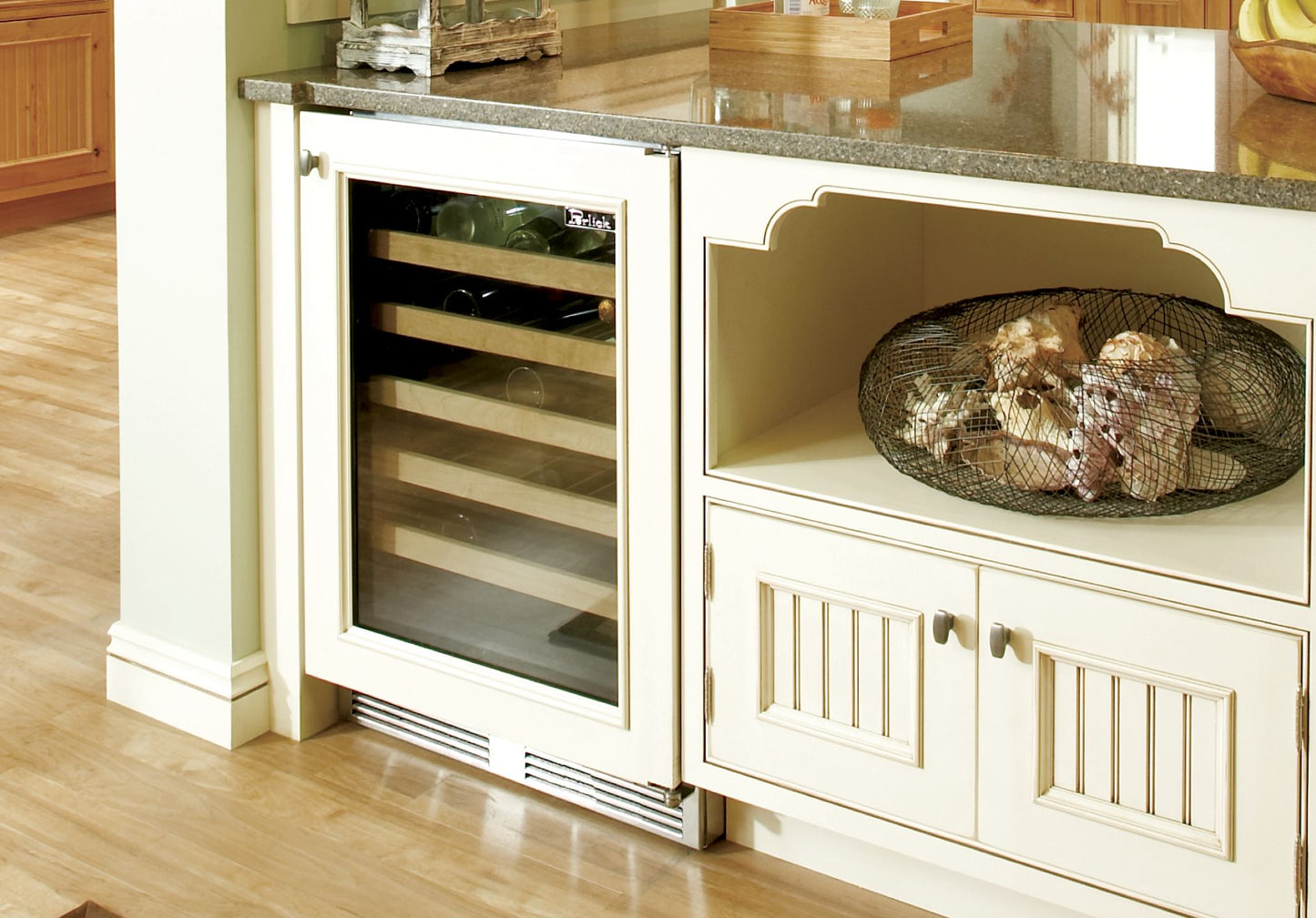 Perlick Signature Series 24" Indoor Wine Reserve with Fully Integrated Panel-Ready Glass Door Hinge Left