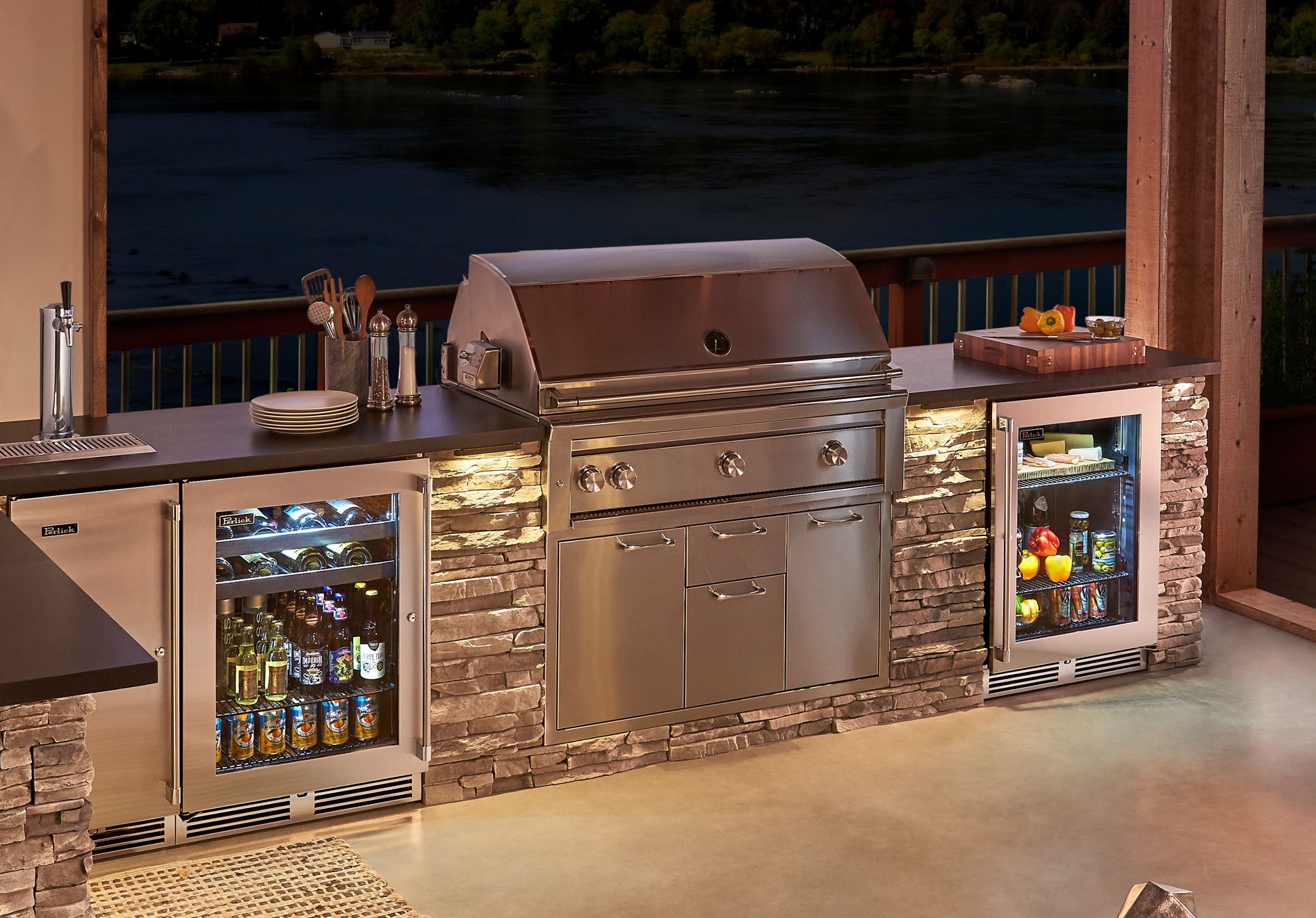 Perlick Signature Series 24" Outdoor Refrigerator with Stainless Steel Solid Door Hinge Left