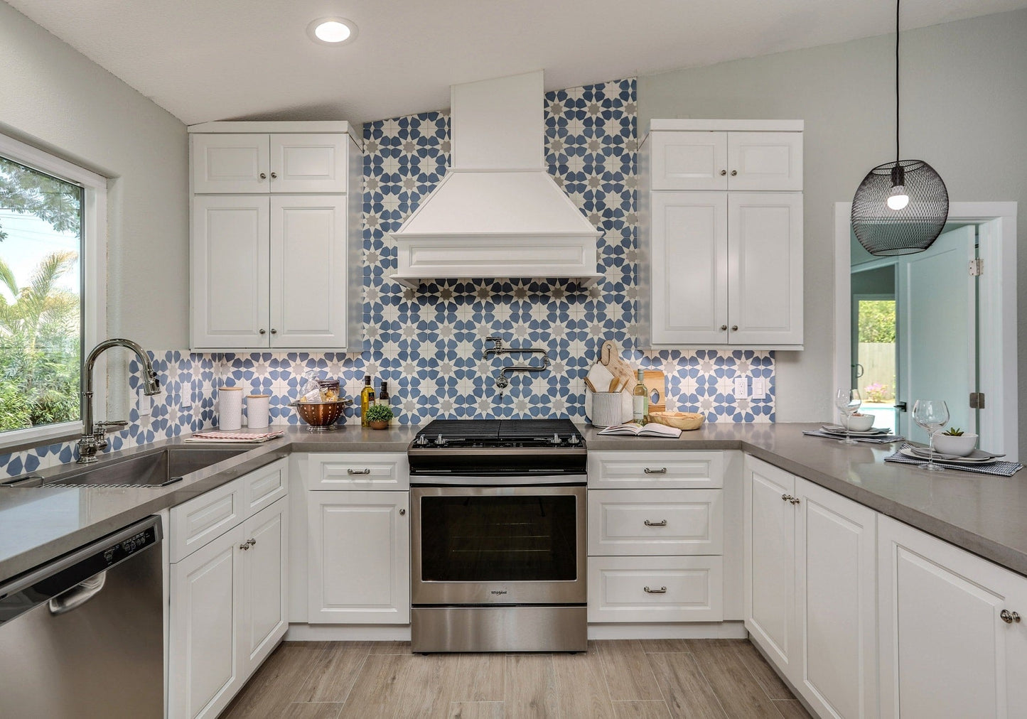 RTA Dakota White Wood Range Hood