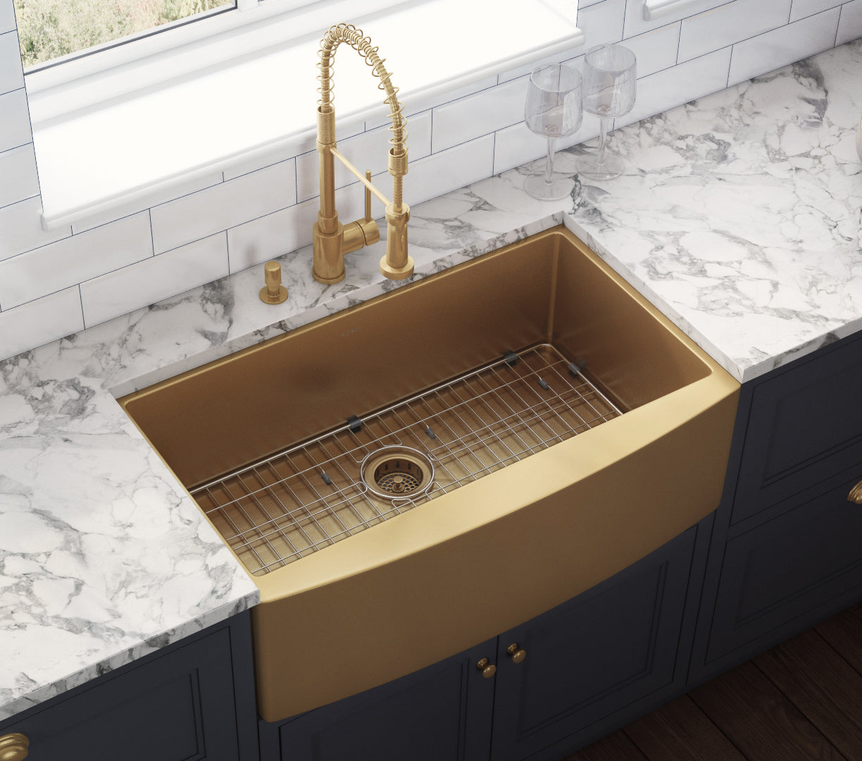 Ruvati Terraza 33" Matte Gold Apron-Front Stainless Steel Farmhouse Kitchen Sink