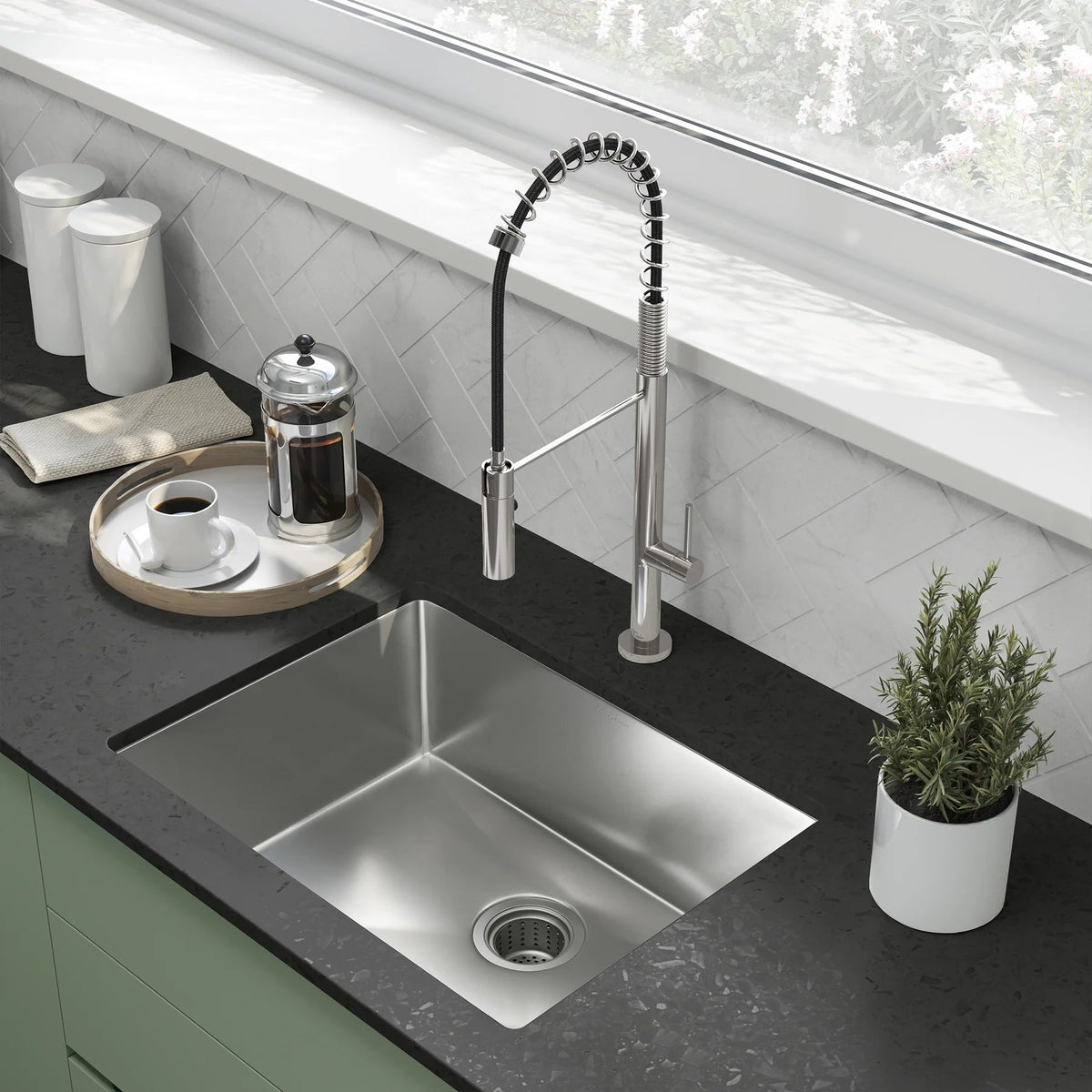 Swiss Madison Rivage 23" x 18" Single Stainless Steel Undermount Kitchen Sink