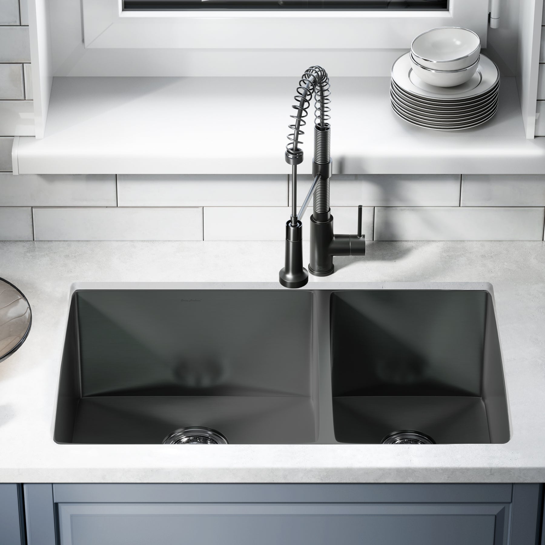 Swiss Madison Rivage 33" x 20" Black Double Basin 60/40 Stainless Steel Undermount Kitchen Sink