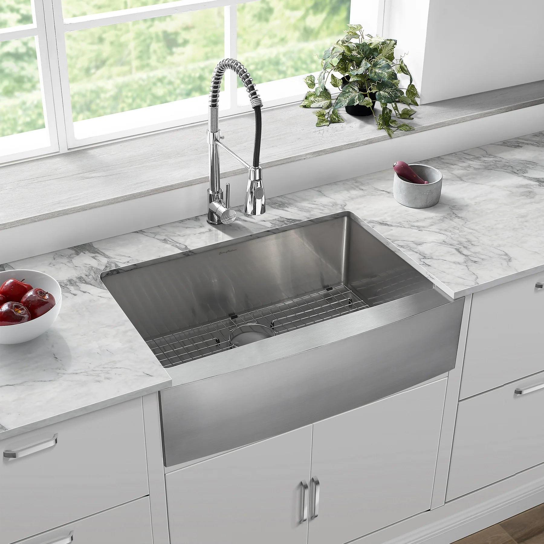 Swiss Madison Tourner 30" Single Stainless Steel Farmhouse Kitchen Sink With Apron