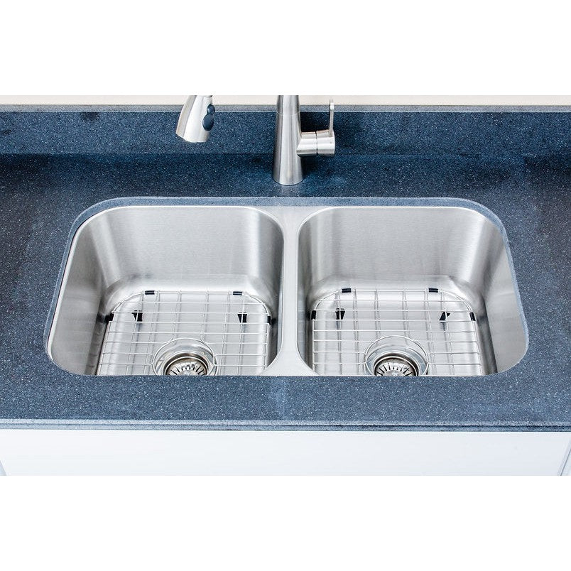 Wells Sinkware Craftsmen 33" Rectangle Undermount 18-Gauge 50/50 Double Bowl Stainless Steel Kitchen Sink