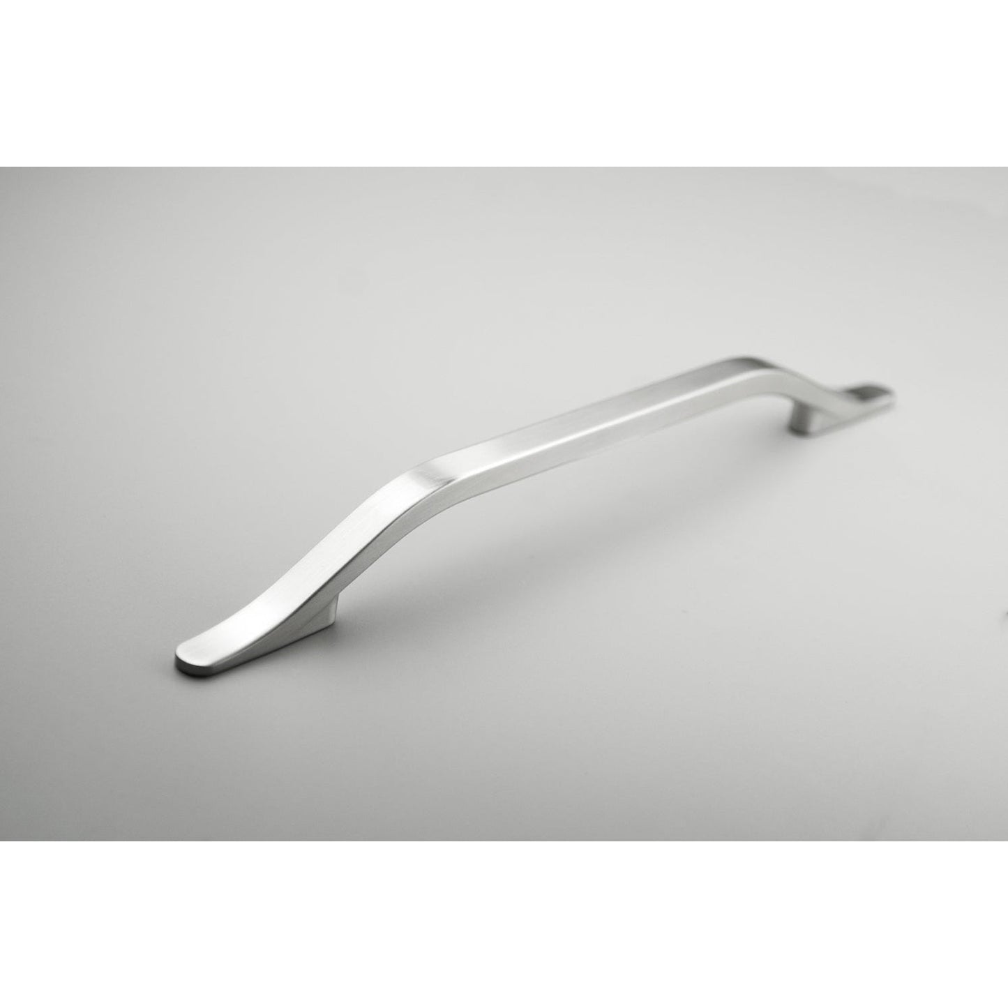 ZEN Design Jazz 6" Polished Chrome Center Cabinet Handle