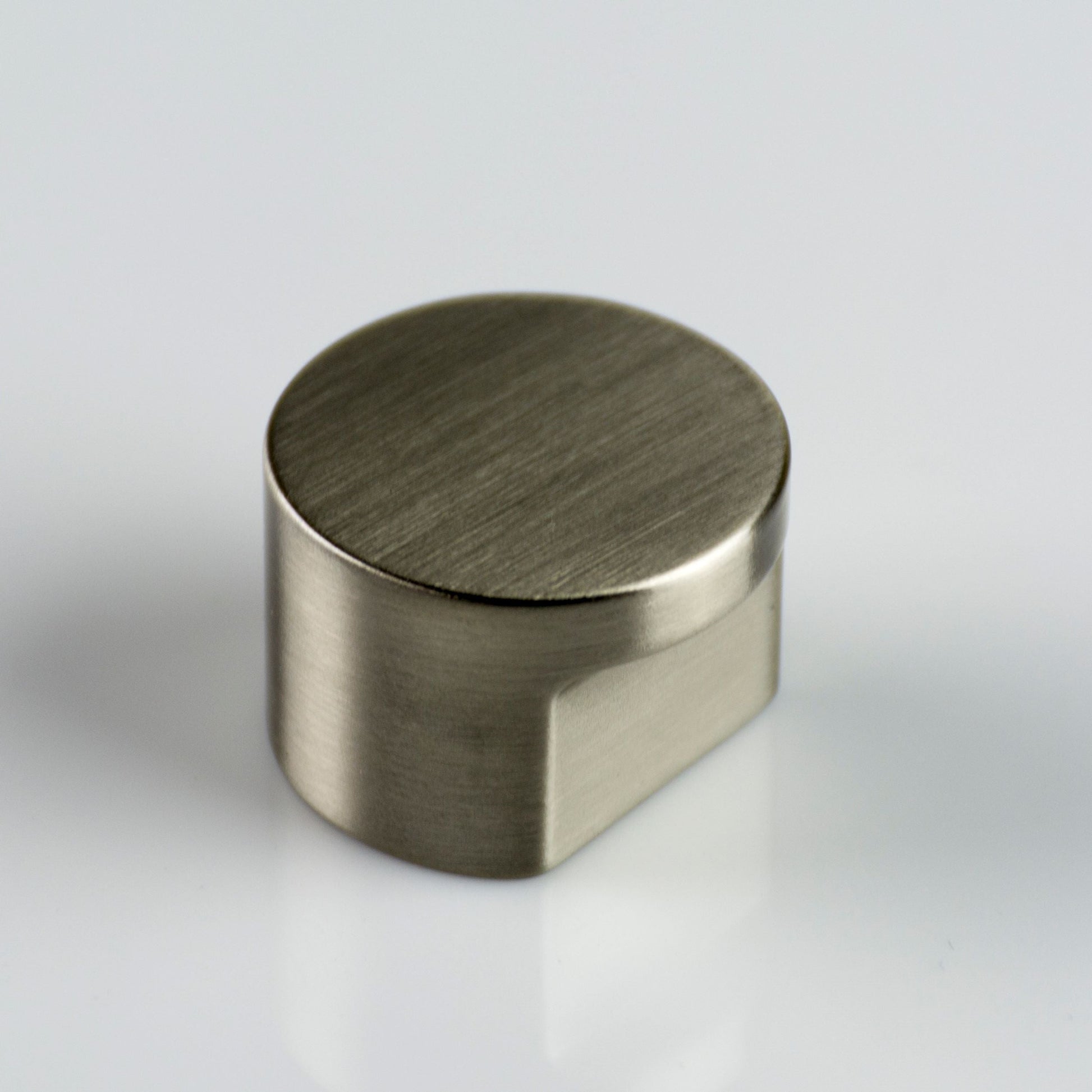 ZEN Design Radio 1" Diameter Brushed Nickel Cabinet Knob